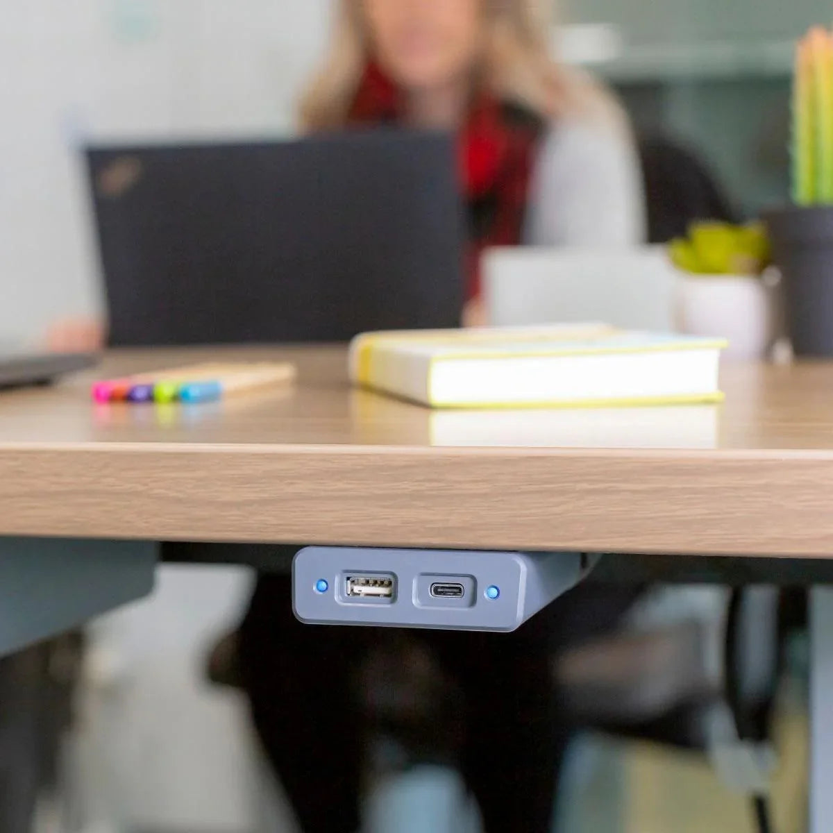 Nano Low Profile Under-Mount Power Port - iMovR