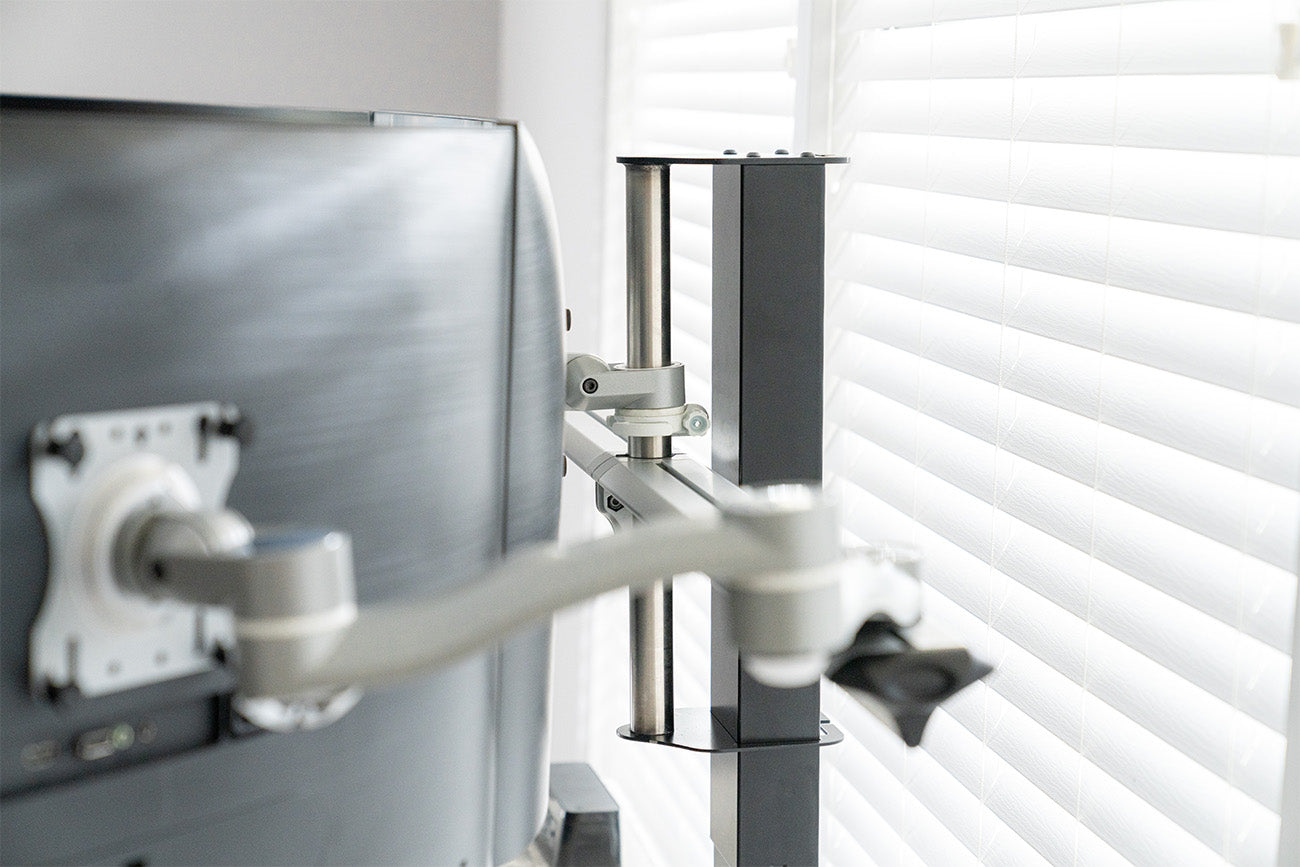 EMMA Motorized Adjustable Six-Screen Monitor Arm | Wrap View | iMovR