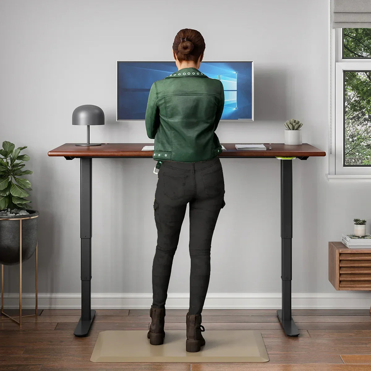 Jaxson Standing Desk with 3D Laminate Desktop